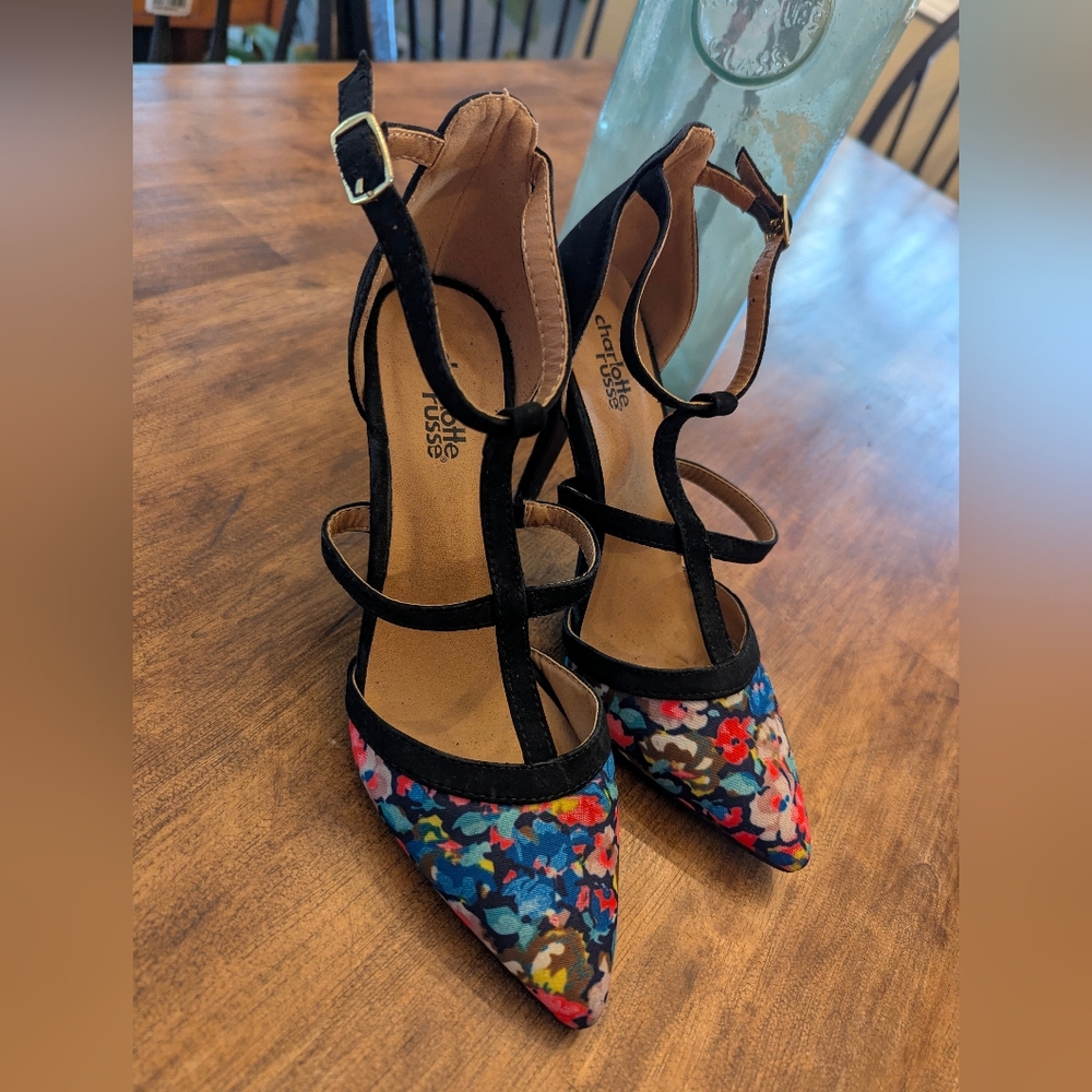 Charlotte Russe Floral Patterned Women's Heels Sz 6  Heel - 4"